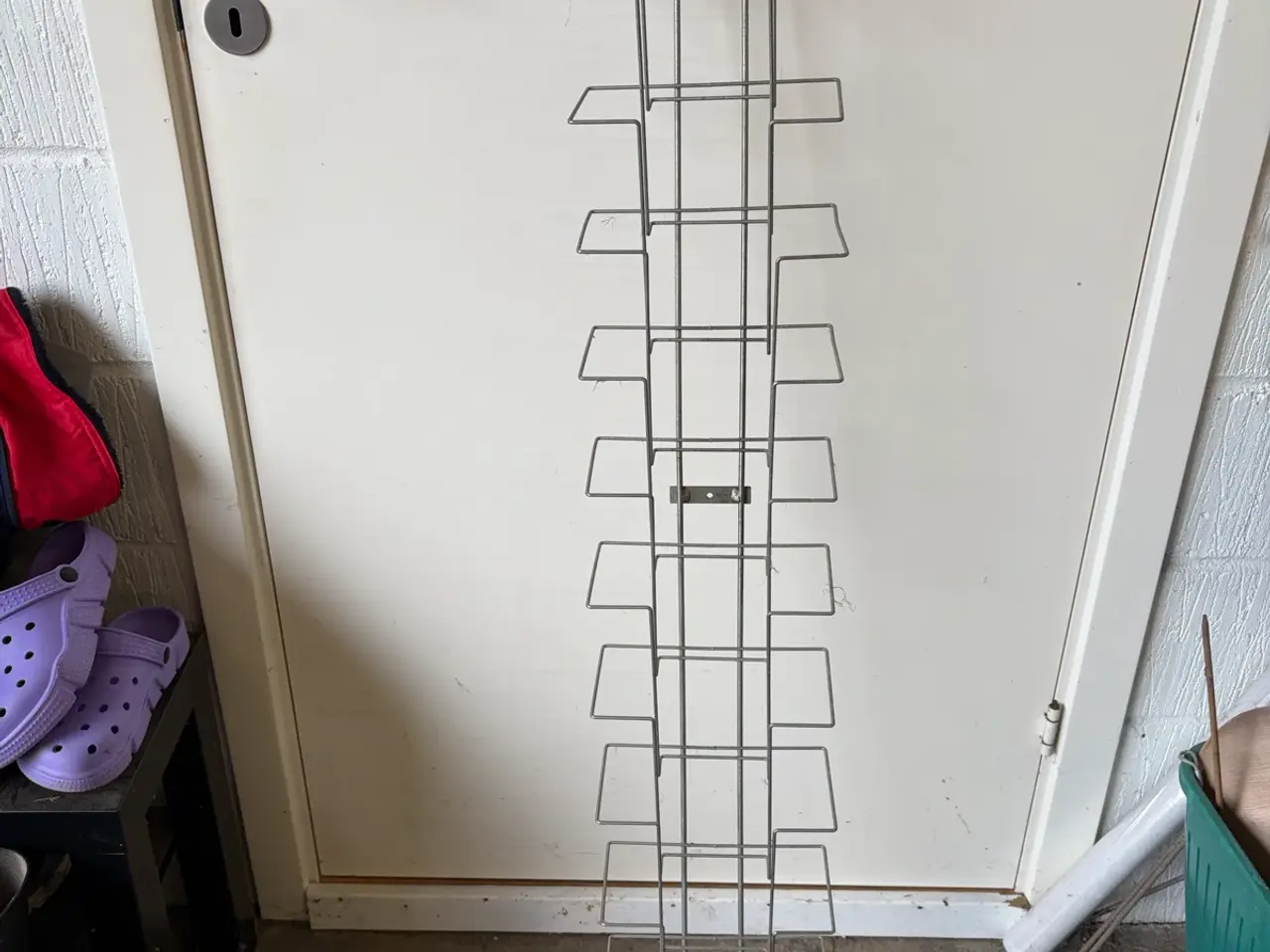 Billede 1 - Brochurestativer, 4 stk haves 100 kr styk, giv bud