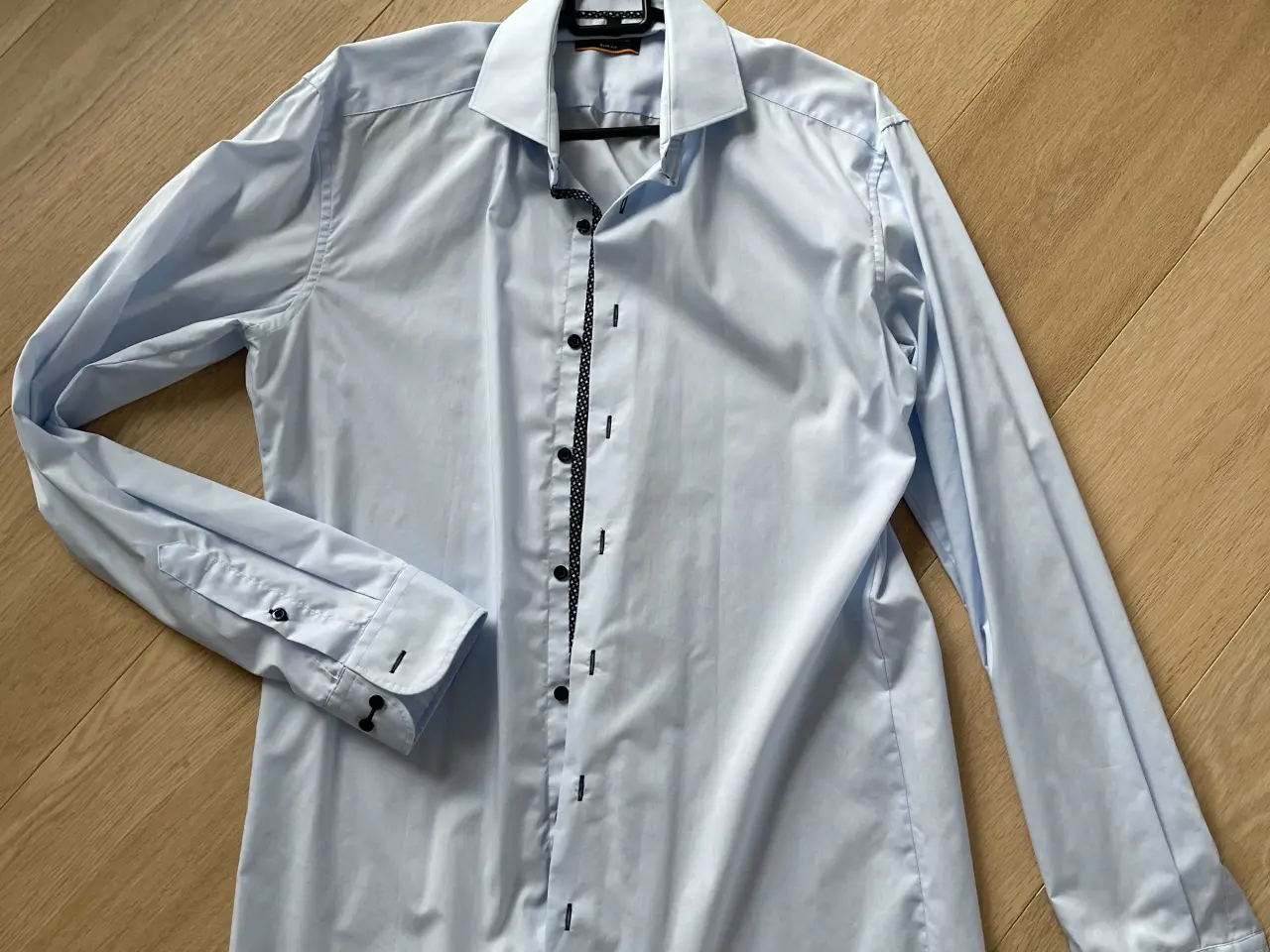 Billede 2 - Pæn lyseblå Eterna skjorte str. 39 - slim fit