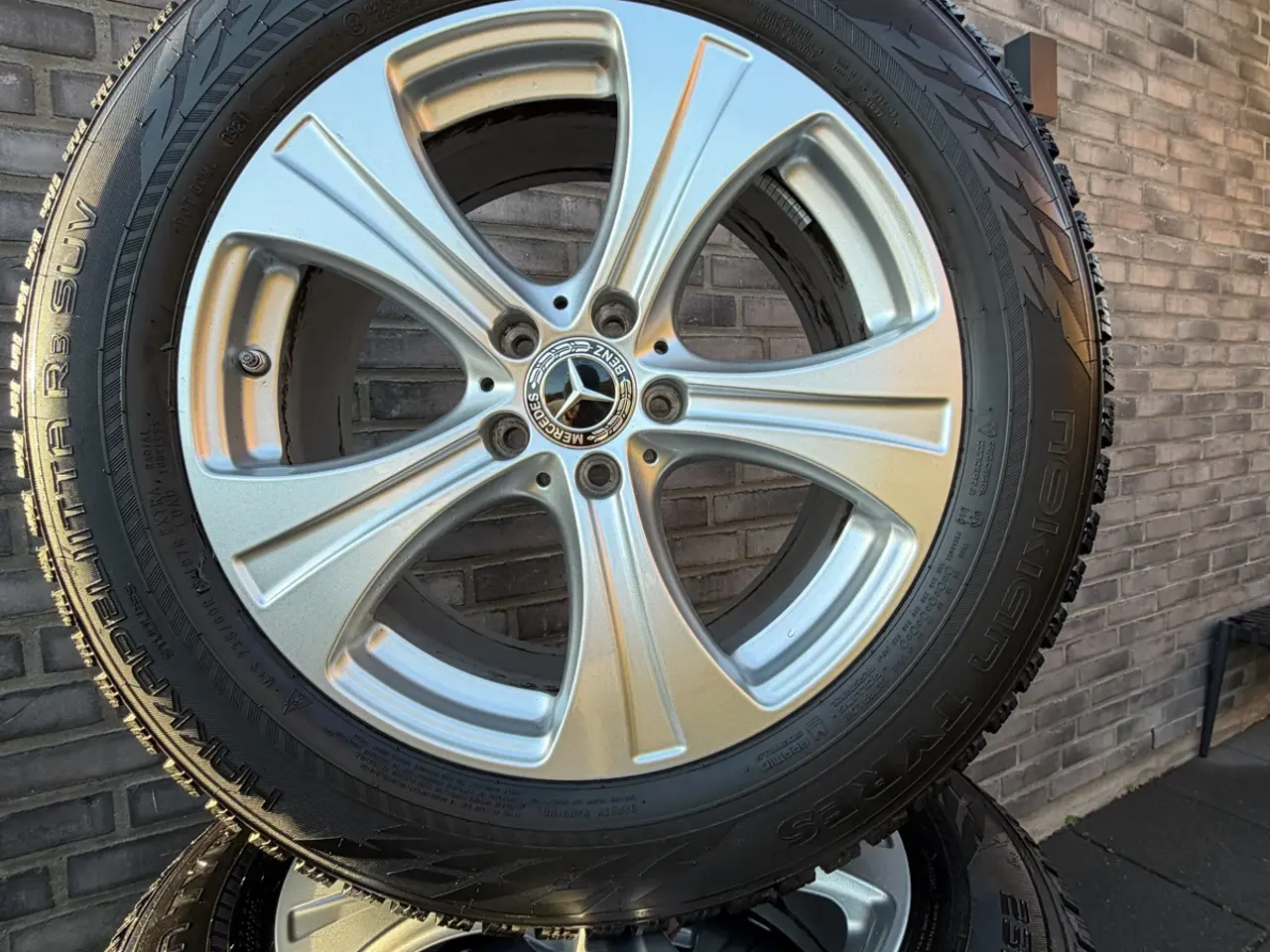 Billede 2 - Mercedes fælge med vinterdæk SUV 18 med tpms til