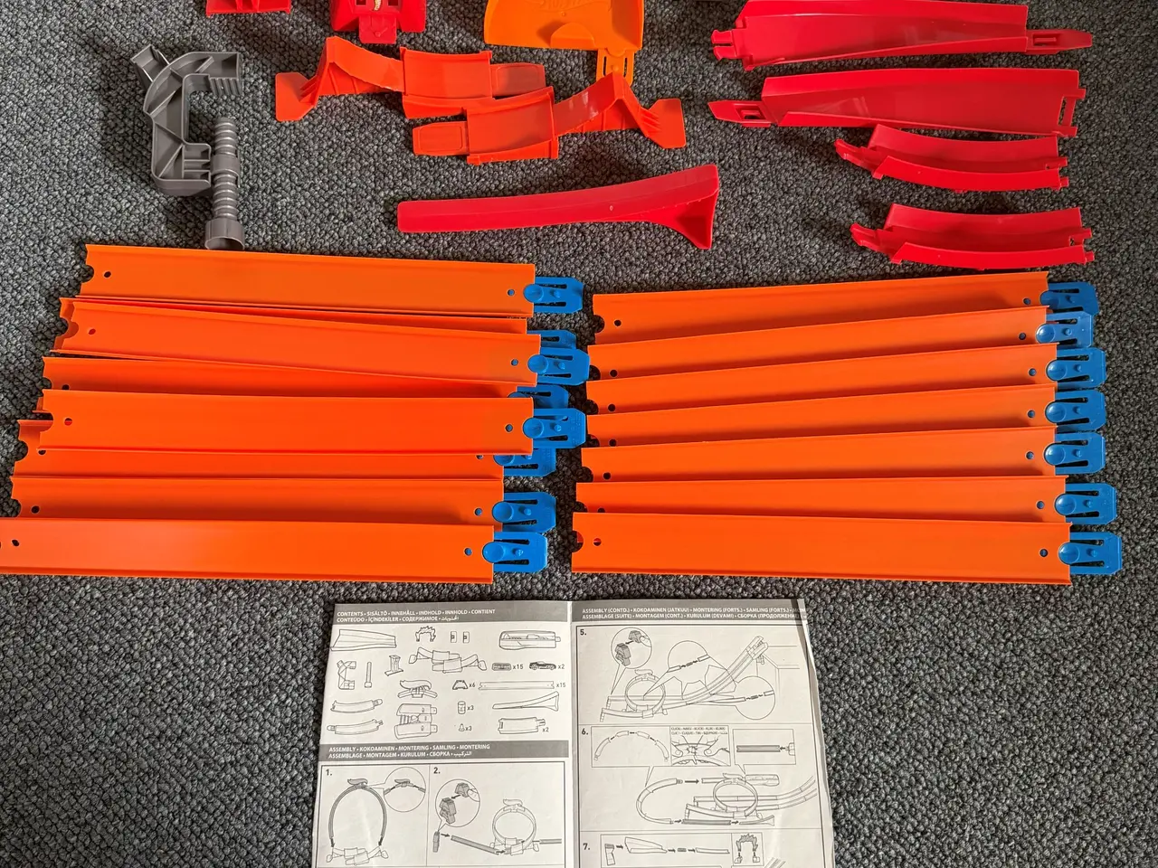 Billede 1 - Hot wheel track builder sæt #3 – Mange skinner og 