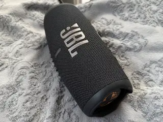 JBL Charge 5 – Tomorrowland Limited Edition