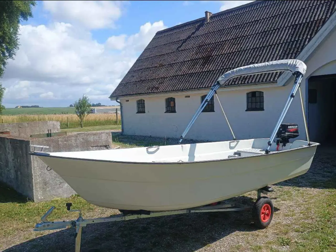 Billede 1 - Nyrenoveret jolle sælges