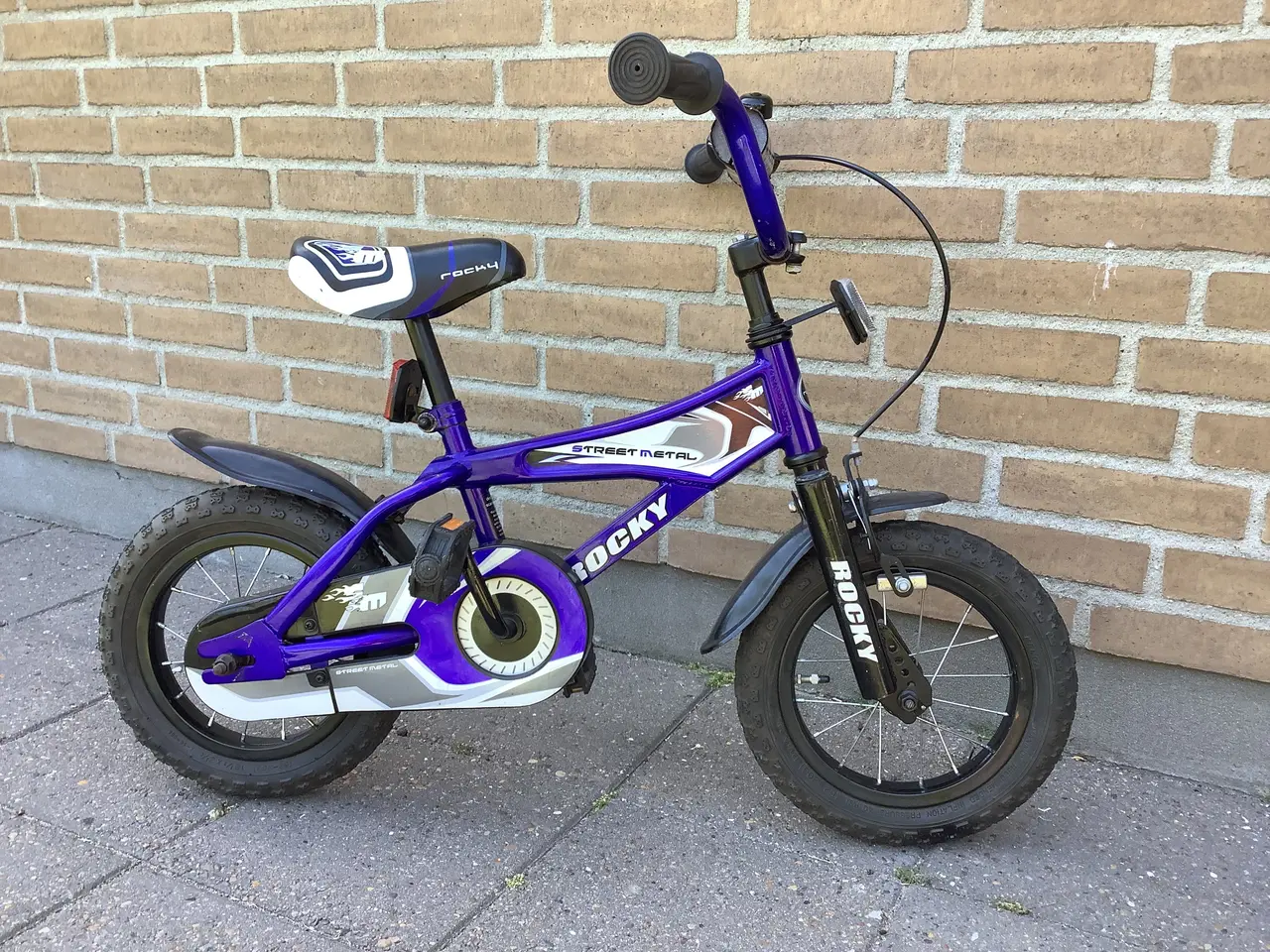 Billede 2 - ROCKY Street Metal børnecykel