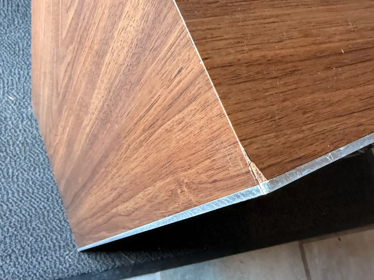 Billede 4 - Technics SB-402 med originale 3 benet fødder