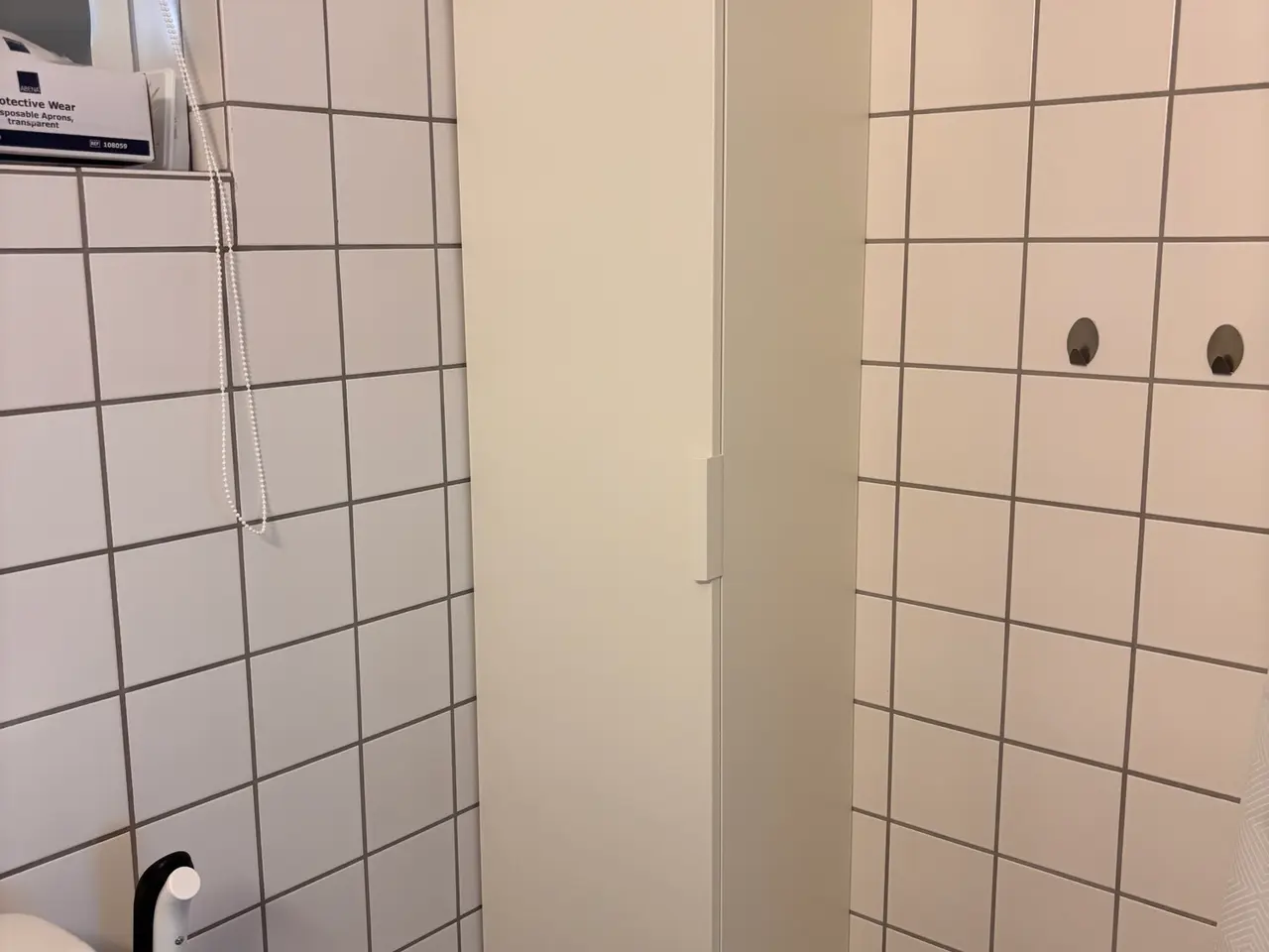Billede 1 - Højskabe til badeværelse