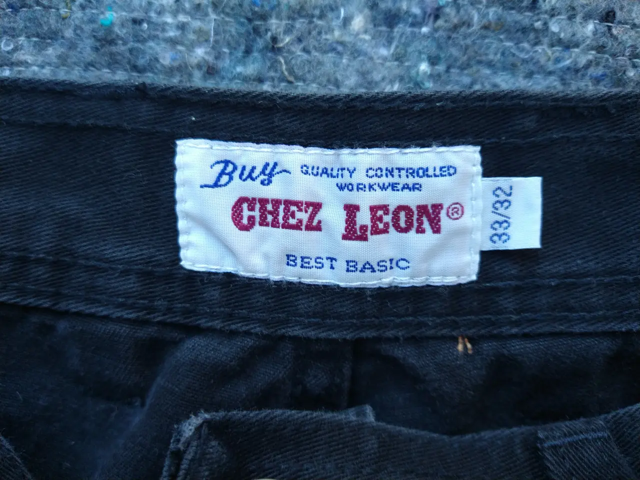 Billede 3 - Chez Leon, sort, str. 32