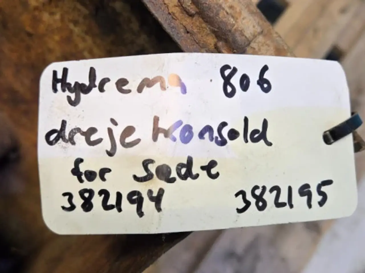 Billede 16 - Hydrema 806 Værktøjskasse Under Sædet 382194