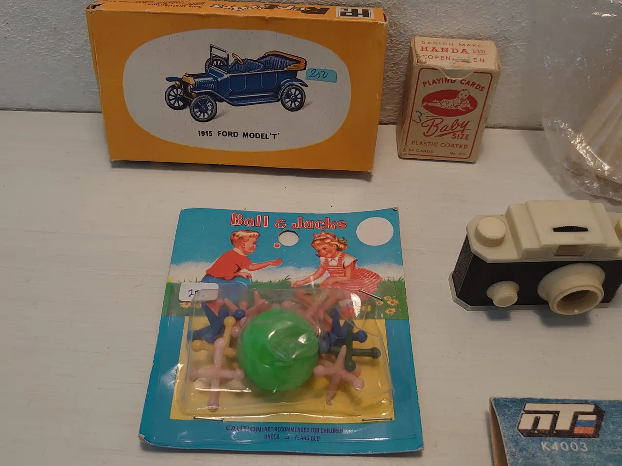Billede 2 - 9 stk vintage legetøjsemner.