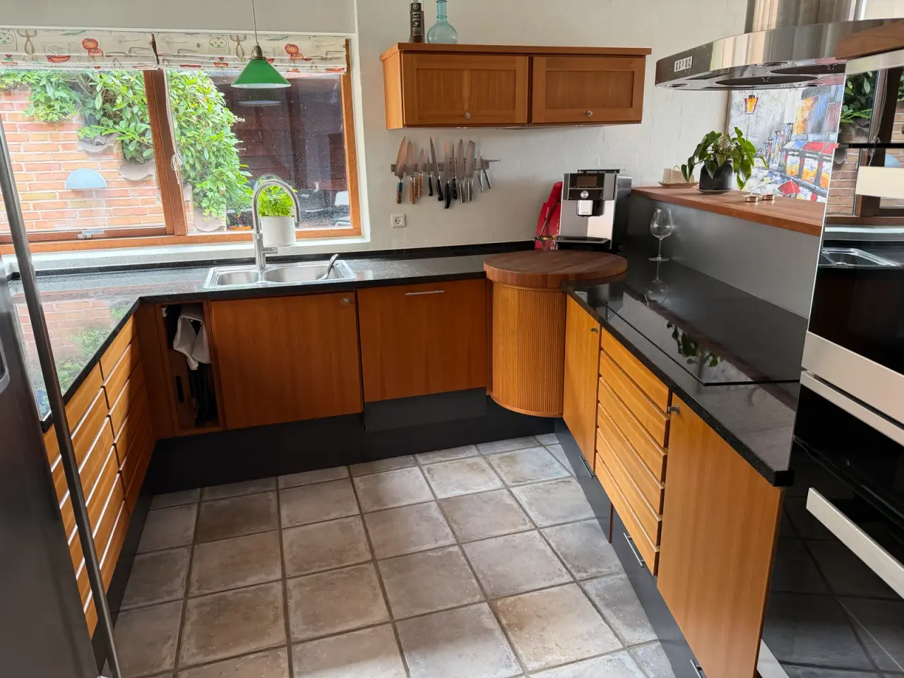 Billede 2 - Multiform køkken med miele induktion og quooker