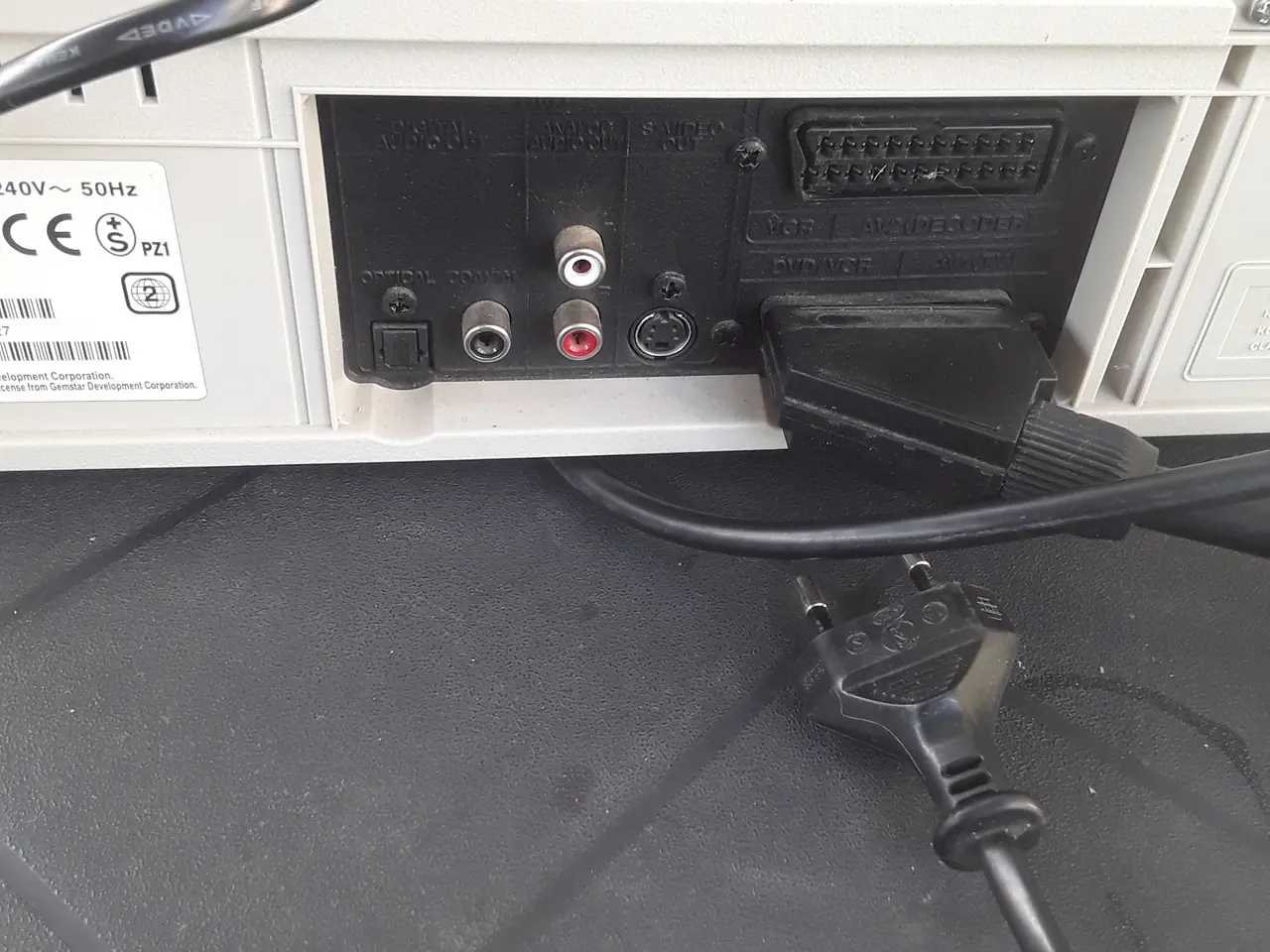 Billede 4 - Philips combi vhs og dvd afspiller.