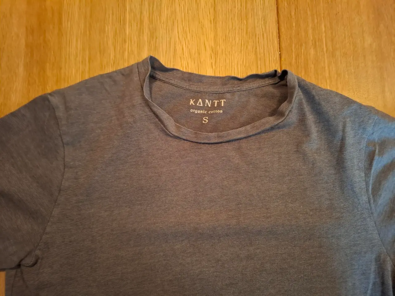 Billede 4 - T-shirts størrelse S