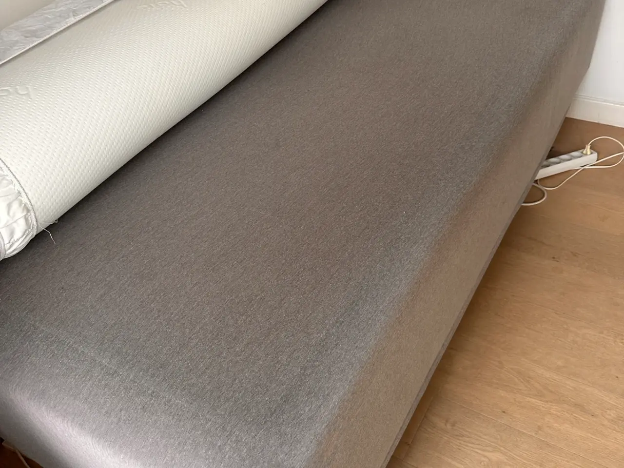 Billede 2 - Seng 140x200