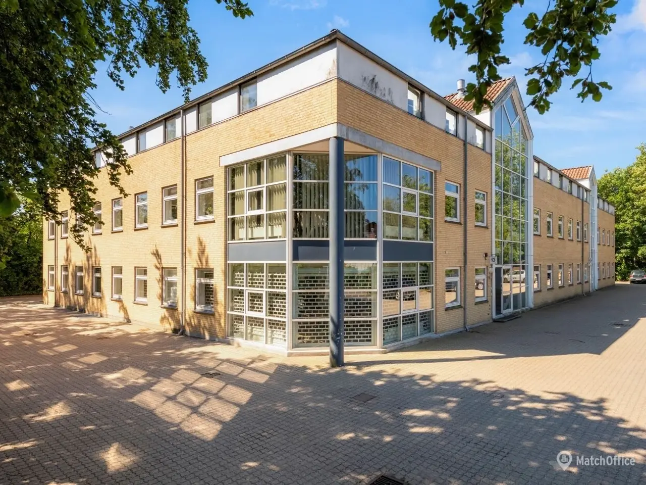 Billede 2 - Lyst og indbydende kontorlokale