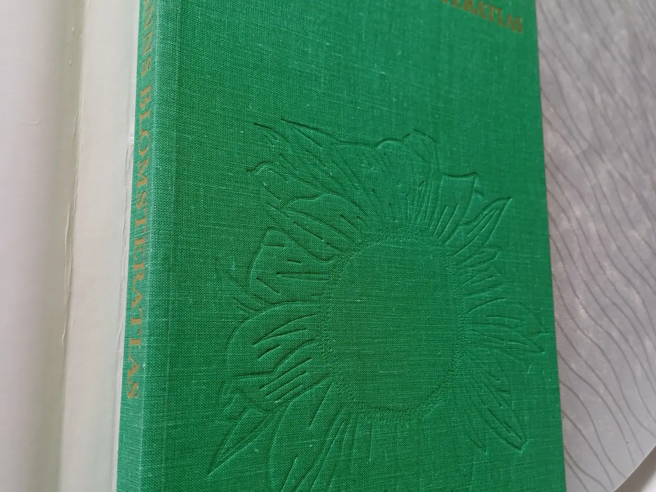 Billede 2 - Lademanns Blomsteratlas af Hay,Roy & Patrick Synge