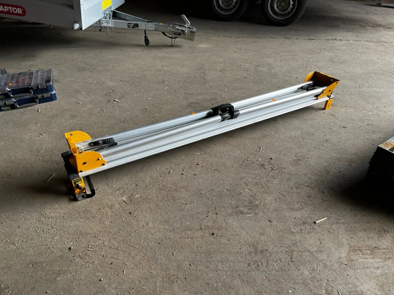 Billede 2 - teleskopisk materialestøtte DEWALT DE7024-XJ Type 3