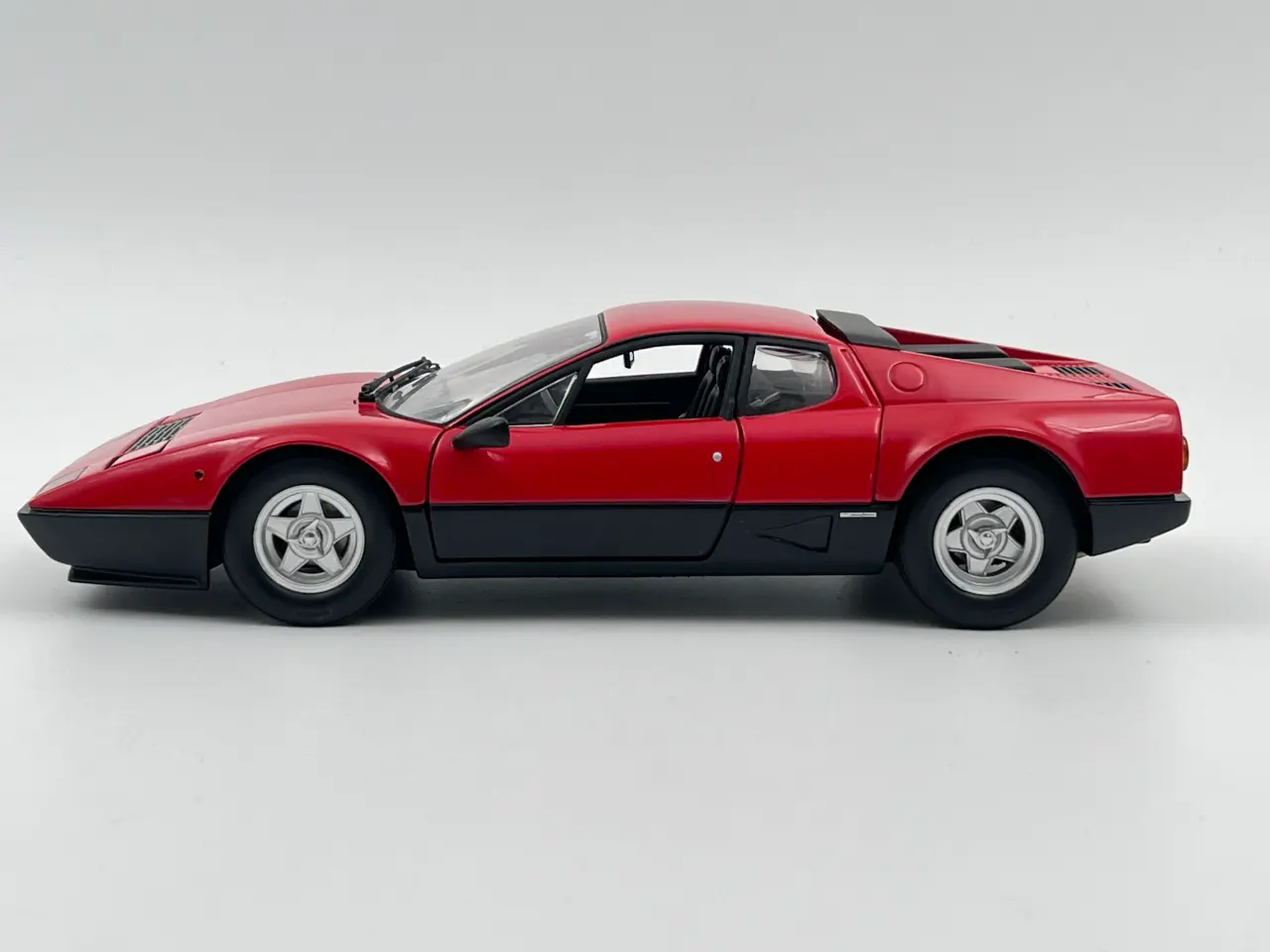 Billede 3 - 1976 Ferrari 512 BB - KYOSHO - 1:18