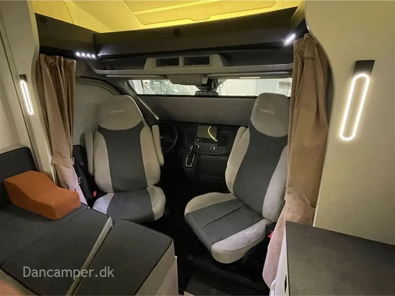 Billede 11 - 2024 - Chausson 660 Titanium ULTIMATE UNDER KLARGØRING! Chausson 660 Titanium ULTIMATE, Elcykelholder, Lithiumbatterier, Induktionsplade, 3000W inverter
