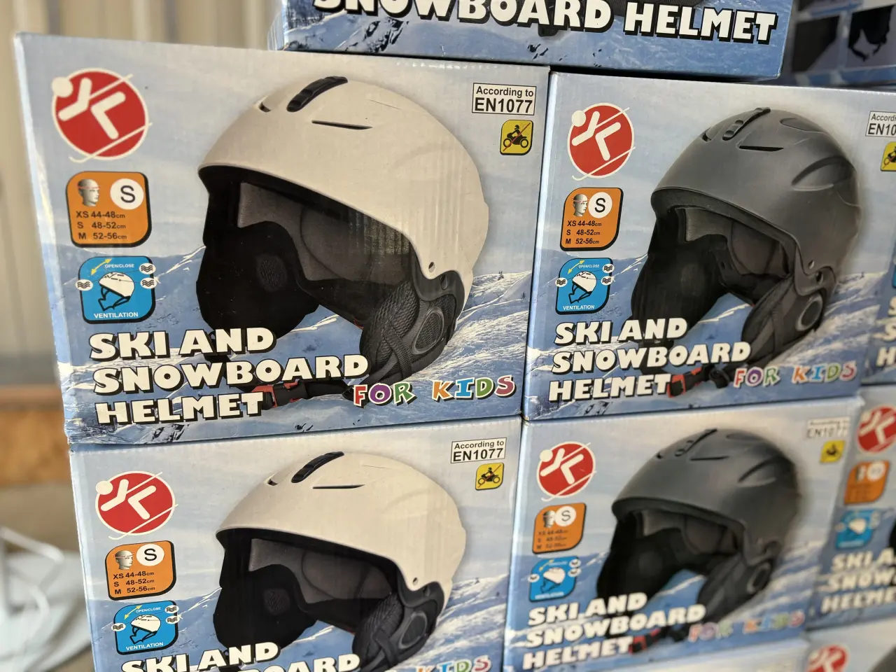 Billede 4 - Ski hjelm - Helt nye