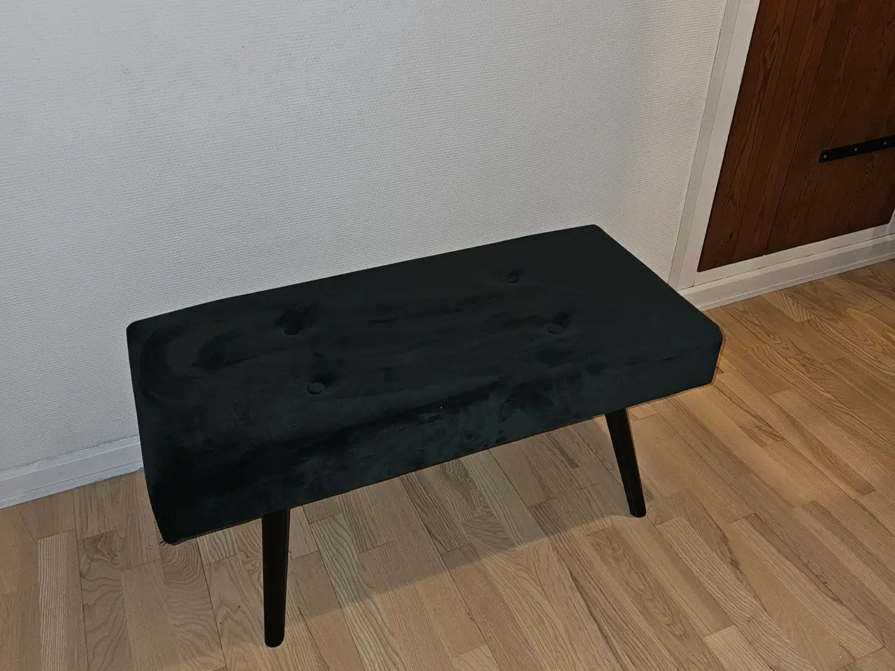 Billede 4 - Stilfuld bænk i mørkegrøn velour – 322 kr.