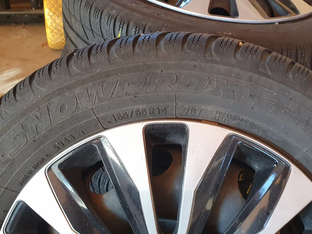 Billede 3 - Vinterhjul 14" Toyo