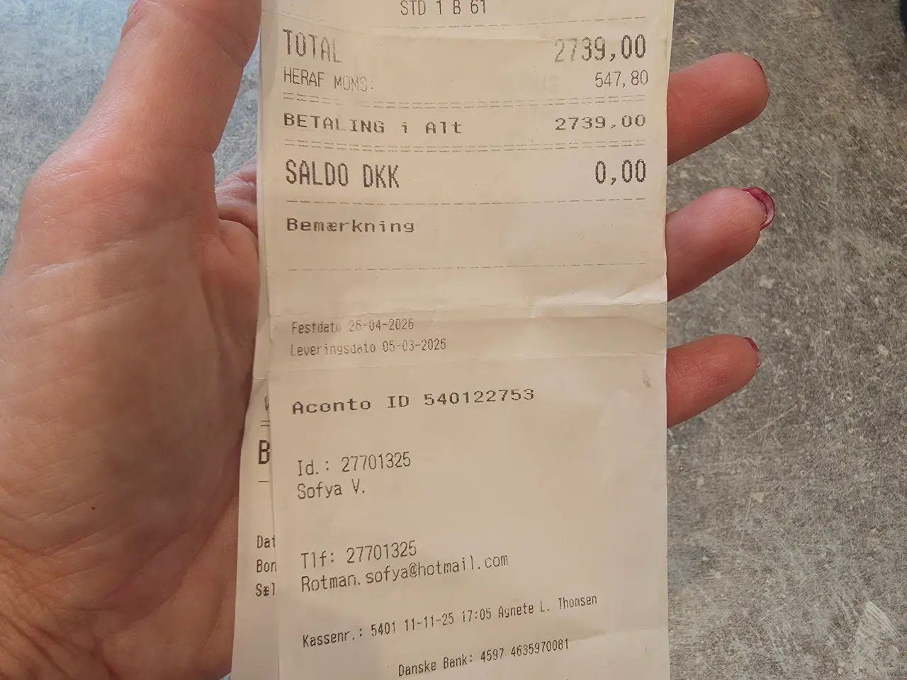 Billede 11 - Konfirmations kjole med lynlås og blonde ærmer.