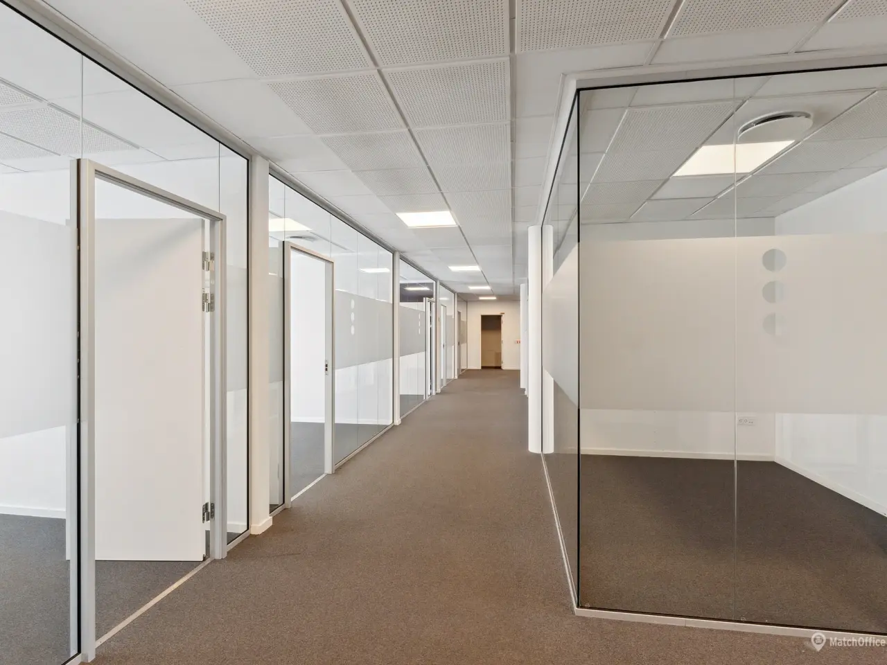 Billede 5 - Moderne kontor med gode faciliteter