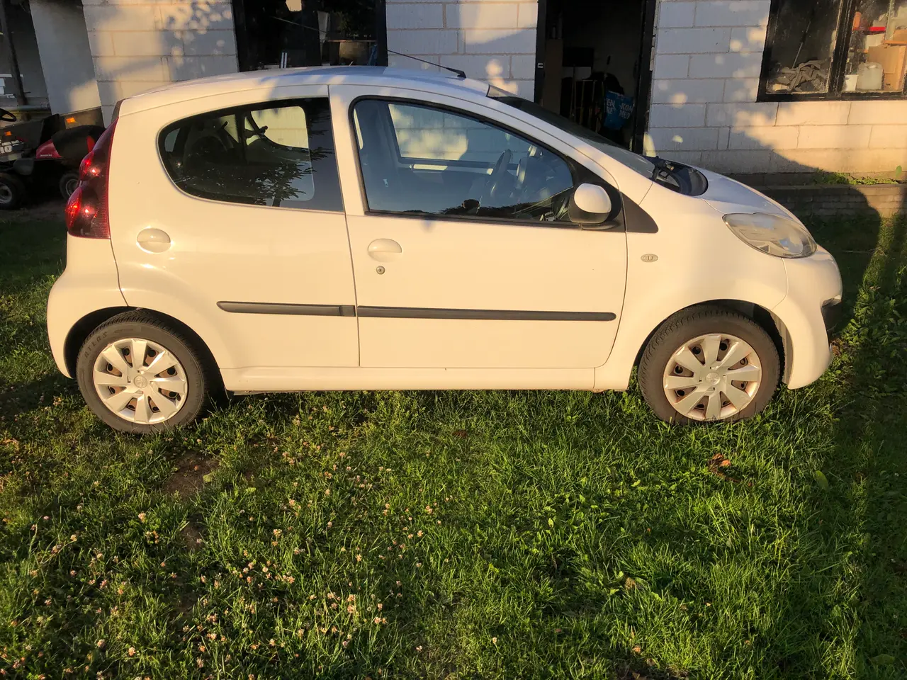 Billede 3 - Peugeot 107 årg 14 pris 14500kr