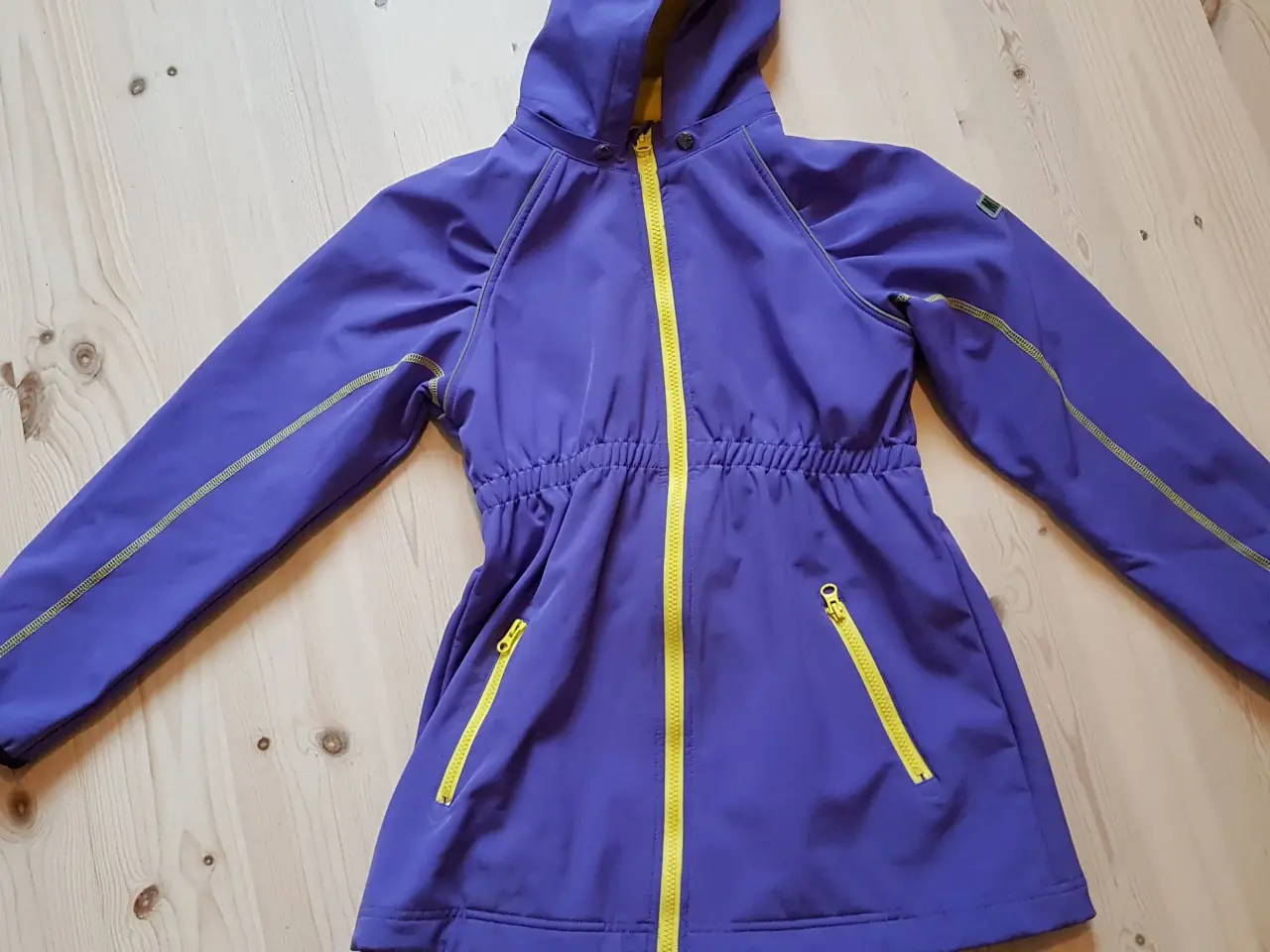 Billede 3 - Flot softshell jakke