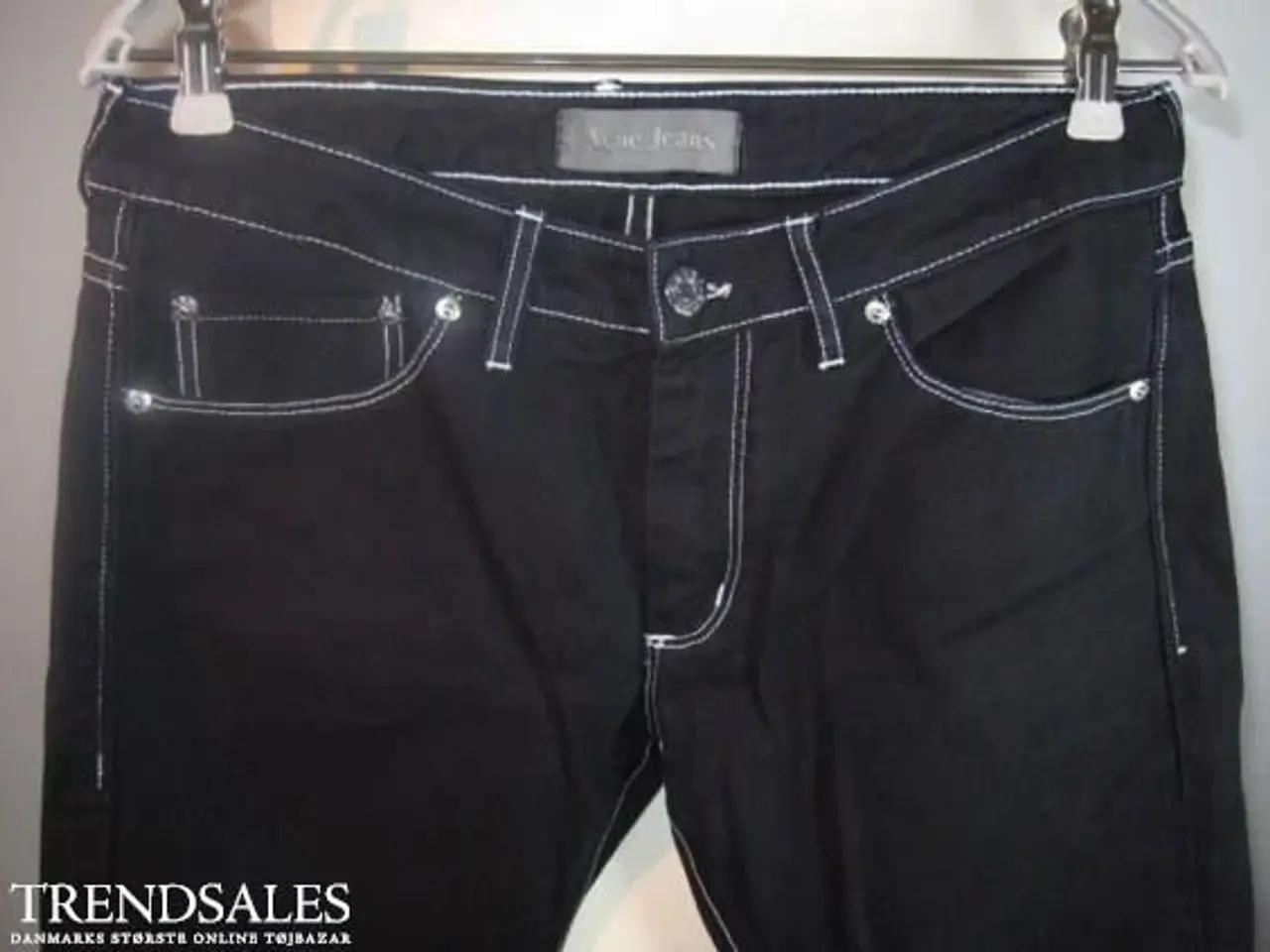 Billede 2 - Acne, sorte jeans, str 36