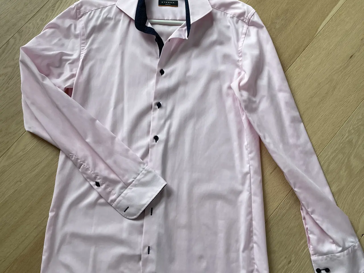 Billede 2 - Lyserød Eterna skjorte str. 39. - slim fit