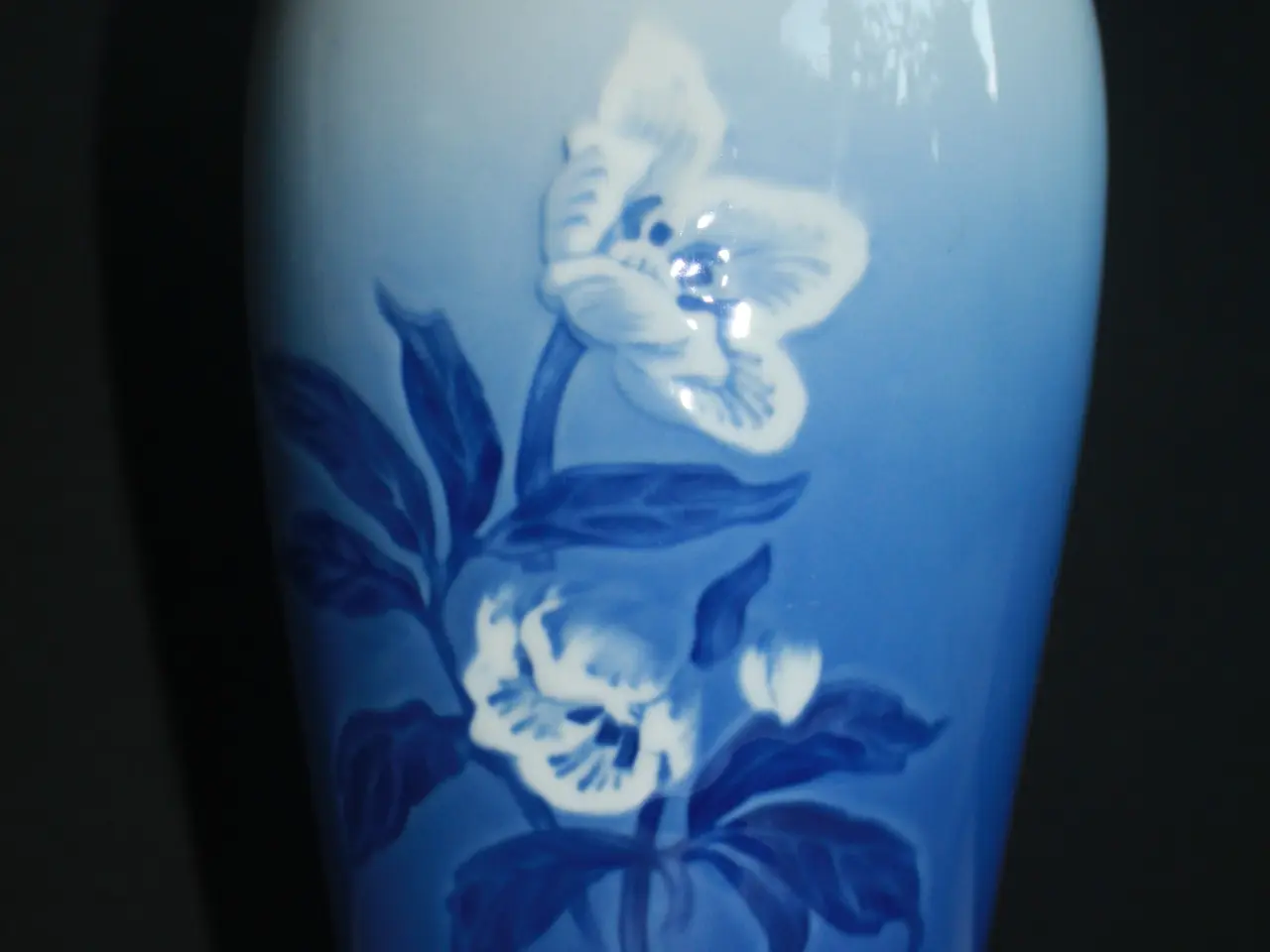 Billede 2 - "Julerose" vase fra Bing og Grøndahl