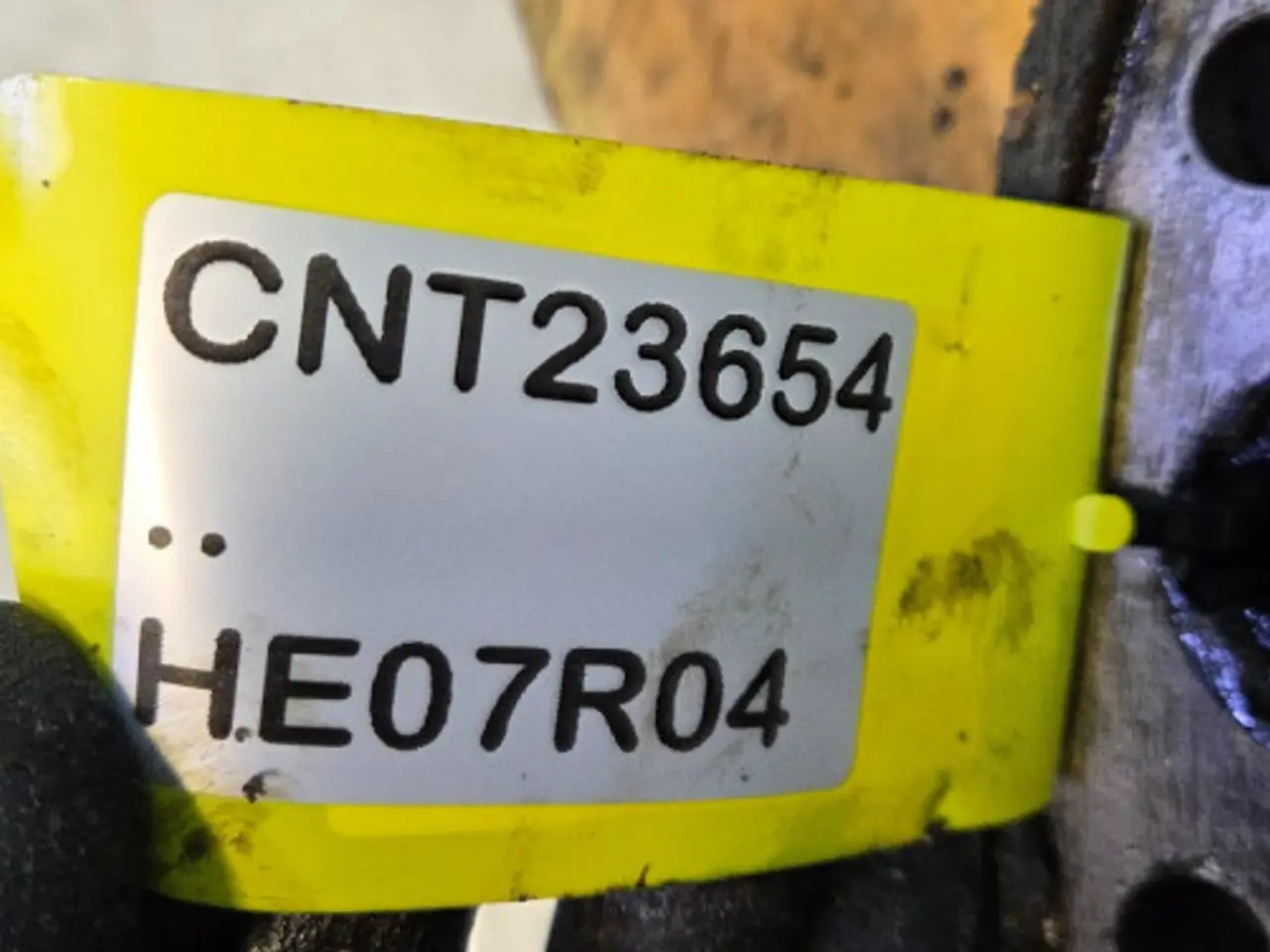 Billede 12 - New Holland T6030 Afstanstykke 87608920