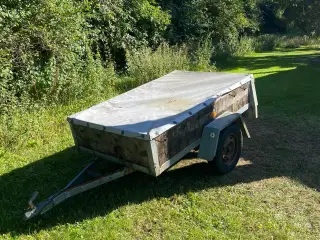 Variant trailer