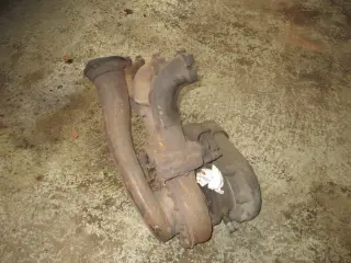 Brugt Manifold + Turbo Mercedes