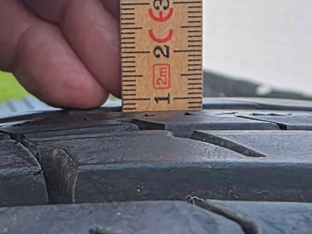 Billede 4 - 2x 245/45 R18 - 300km/t Sommerdæk- 95% mønster