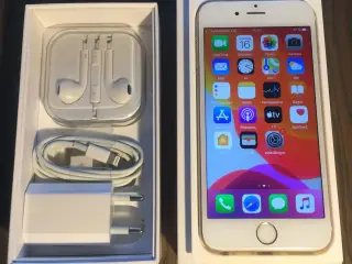 Iphone 6 Silver 16GB. Flot velholdt.