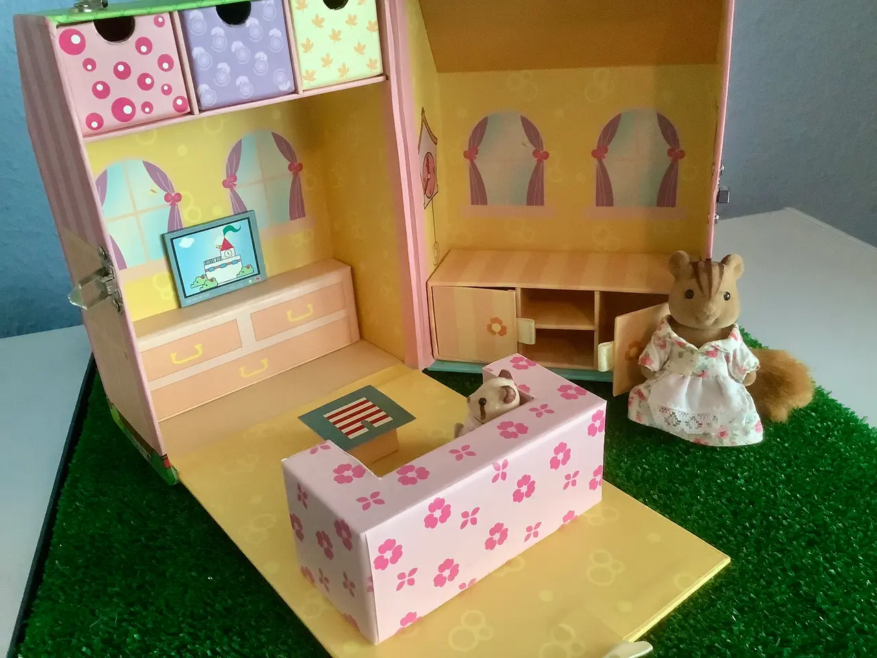 Billede 2 - Mini Medusa hus med Sylvanians.