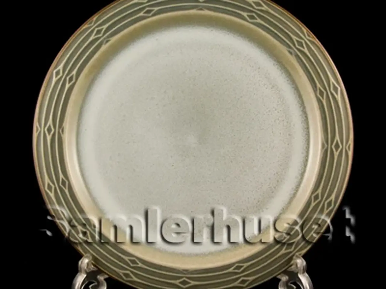 Billede 1 - Rune Tallerken Flad 23½ cm.- Quistgaard design.