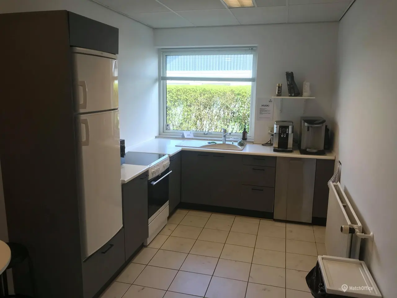 Billede 7 - Indbydende kontorlokaler i professionelt kontorhotel.