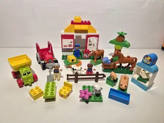 Duplo Bondegård, Dyr, Traktor samt forskellige fig
