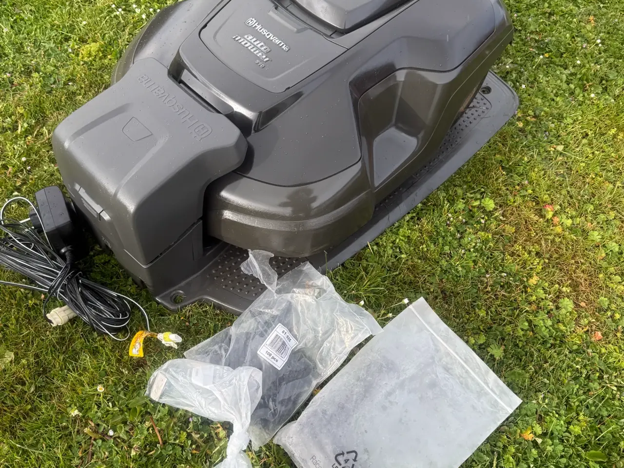 Billede 7 - Husqvarna Automower 310 med app styring 1200m2 
