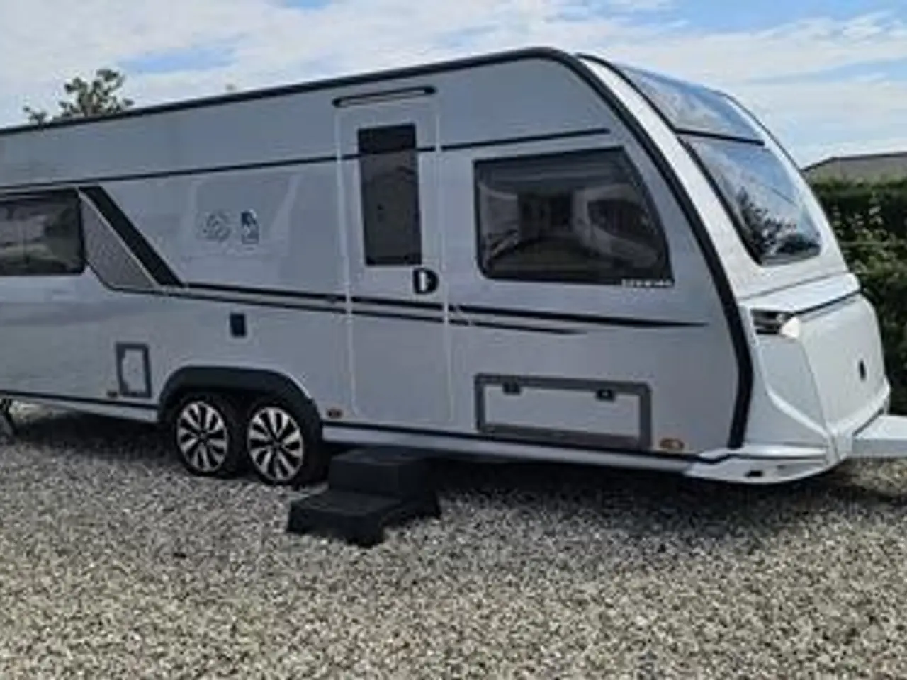 Billede 2 - Knaus Südwind 650 UX - DEMO VOGN Spar 50.000 NU 335.700