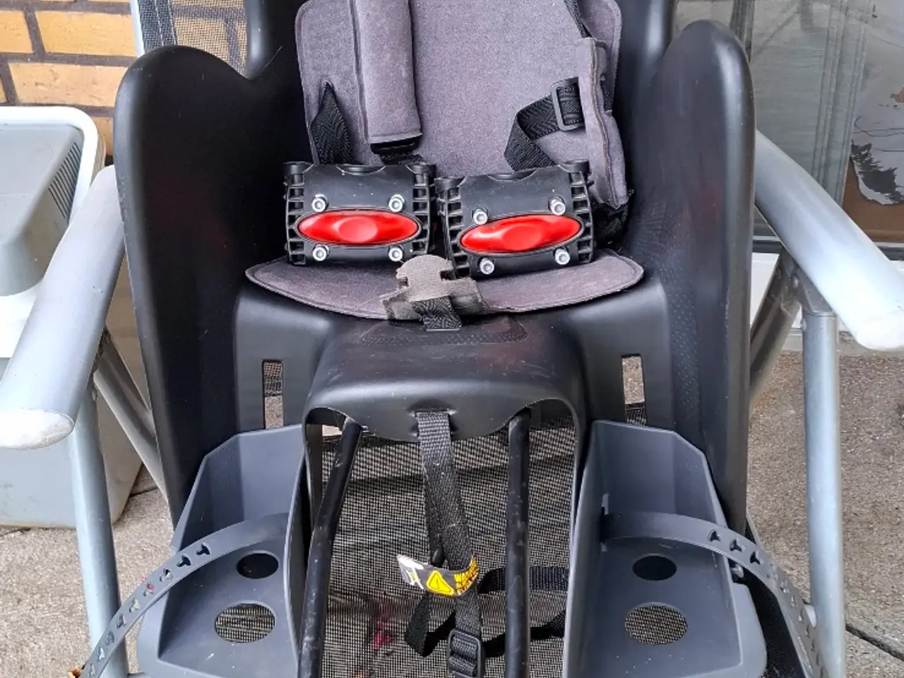 Billede 1 - Cykel stol max 22kg med 2 holder.