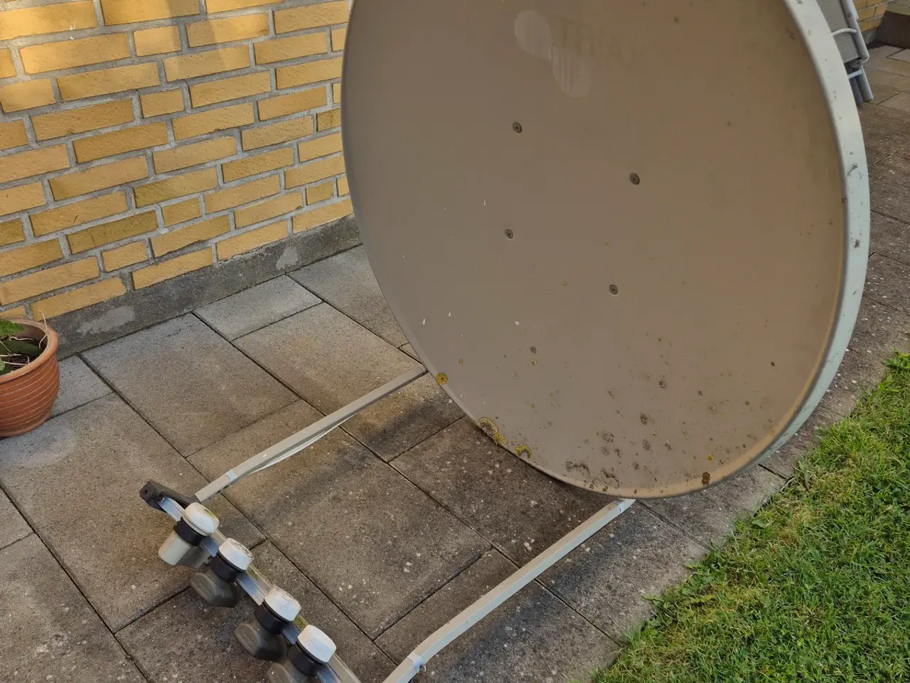 Billede 1 - Triax parabolantenne 