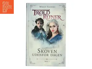 Troldruner – Skoven udenfor dagen af Margit Sandemo (Bog)
