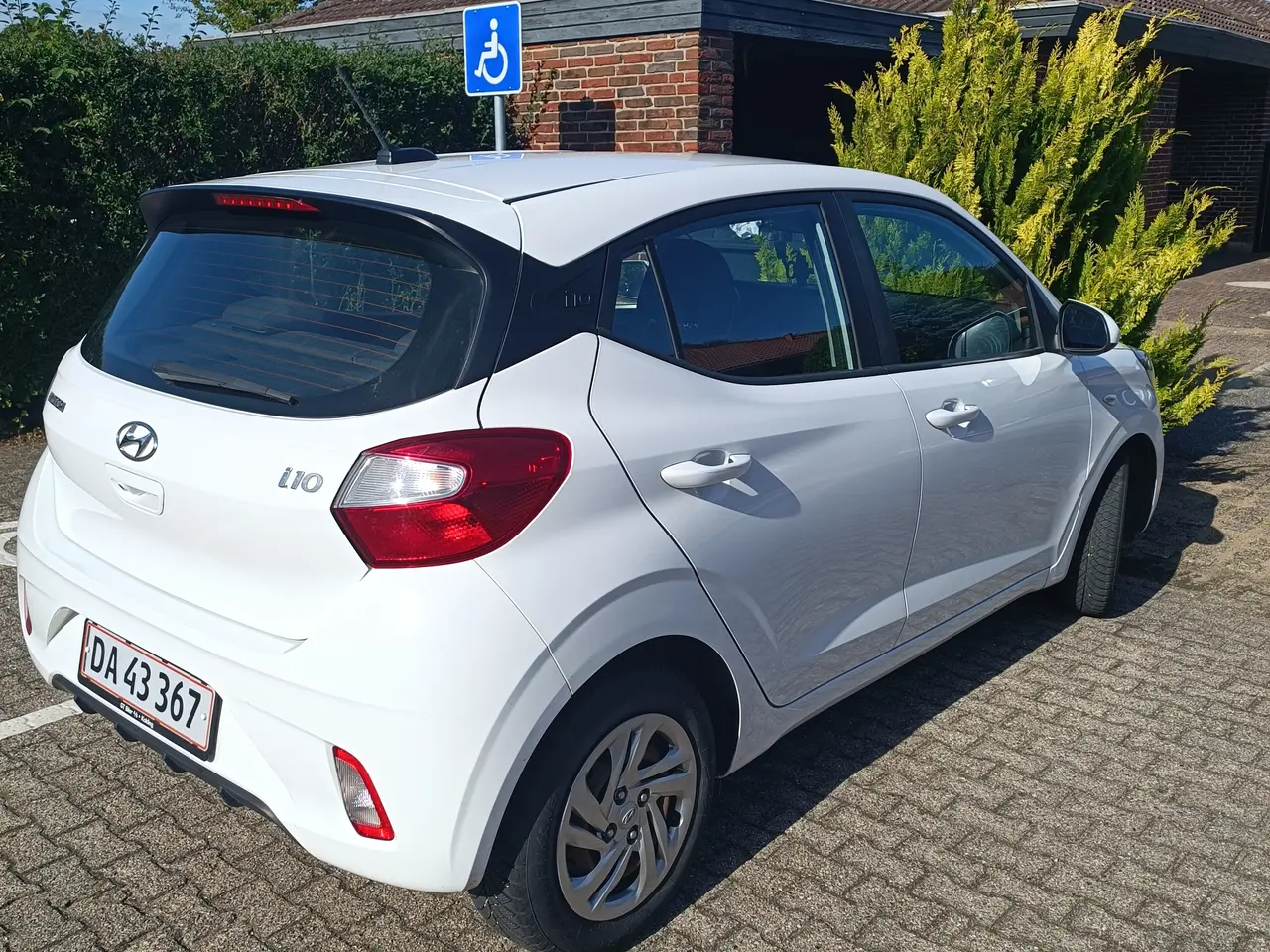 Billede 4 - Hyundai i10 Advanced flot og velholdt Øko Racer