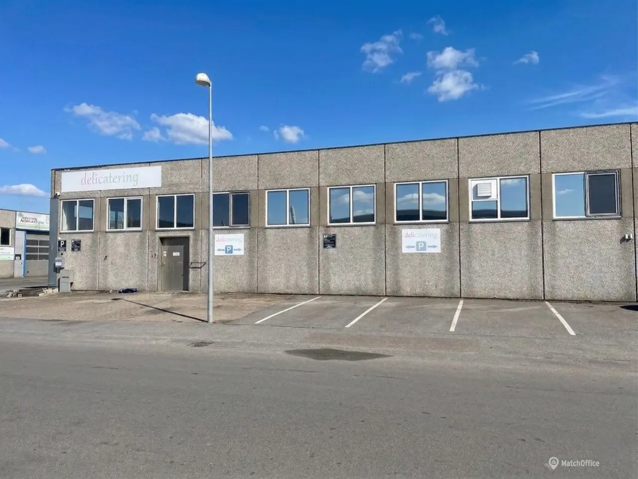 Billede 1 - Taastrup - 843m² til produktion/lager og kontor.