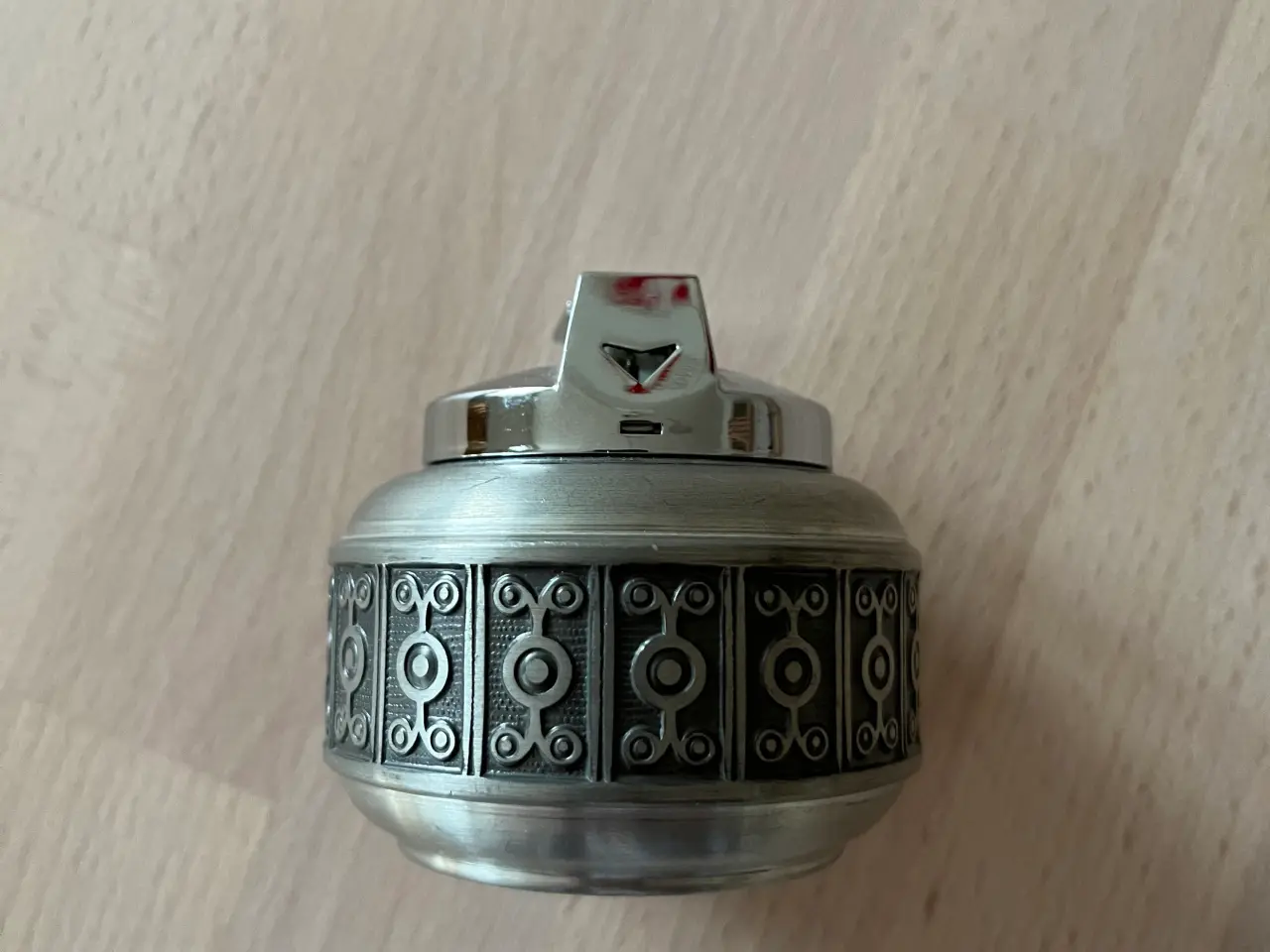 Billede 2 - Tin bord lighter fra 1960 erne