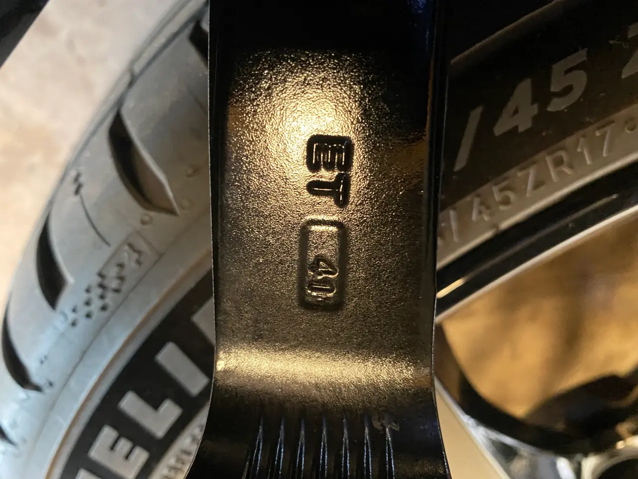 Billede 4 - 17” Alu Mak Wolf fælge med Michelin pilot sport 5