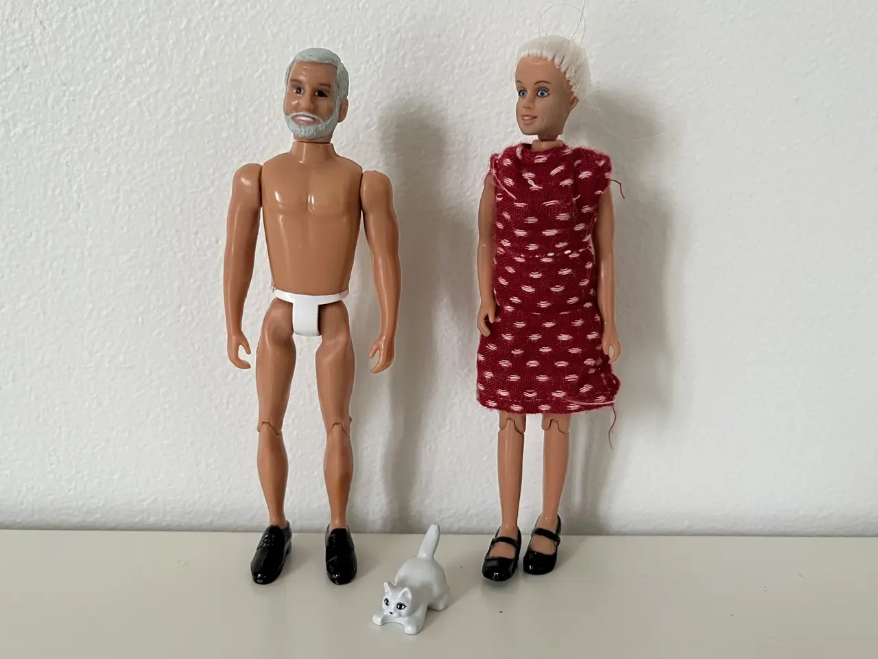 Billede 1 - Dukkehusdukker fra Lundby + kattekilling